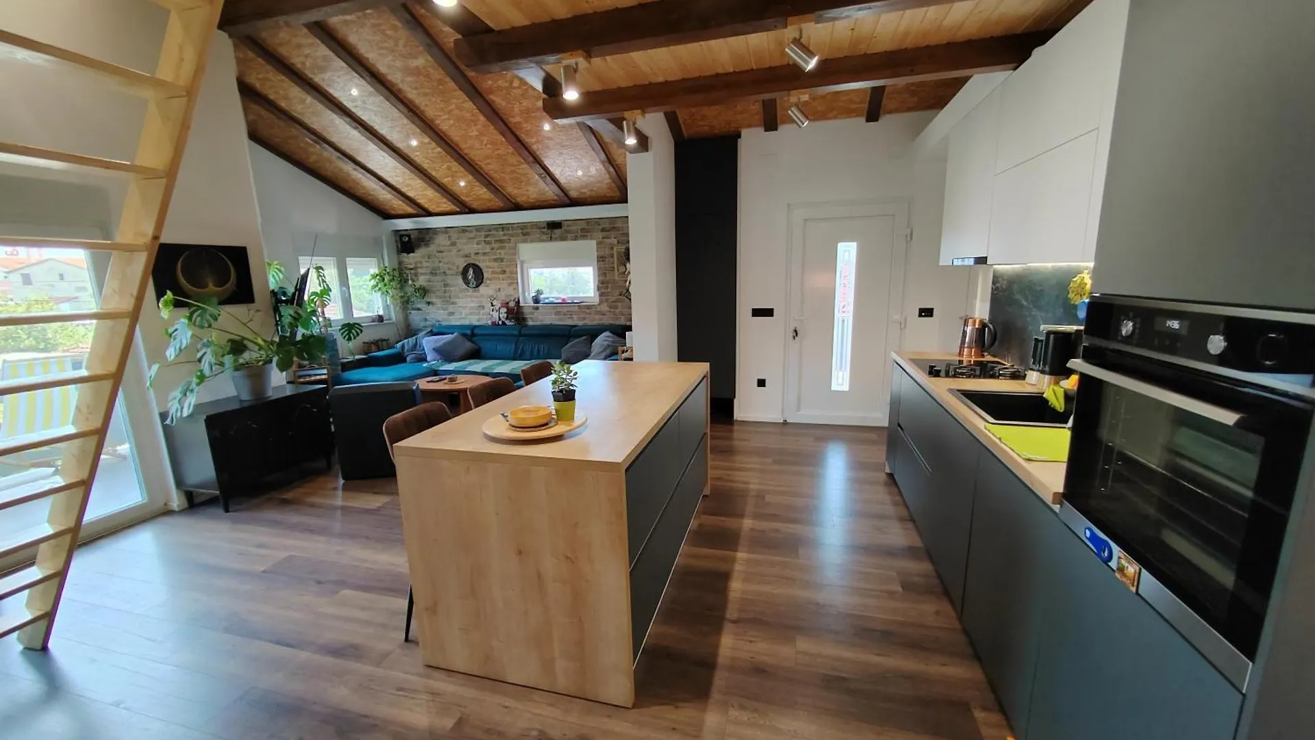Chill & Relax Loft Apartment Zadar